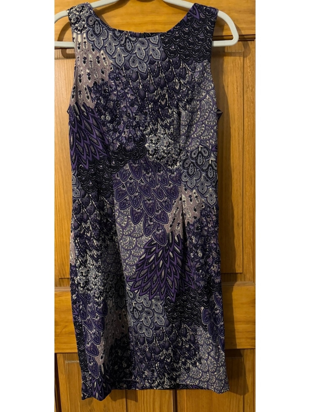 Connected Apparel Women’s Size 10 Purple Paisley Print Sleeveless Sheath Dress